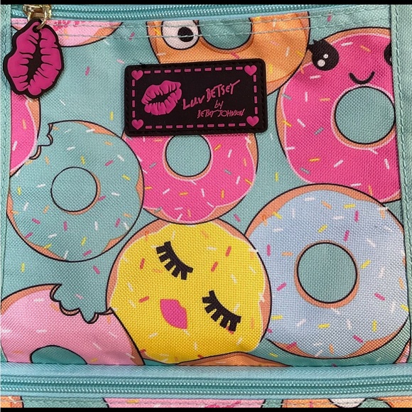 Luv Betsy Johnson Donut Mesh & Canvas Cooler Tote - Picture 5 of 8